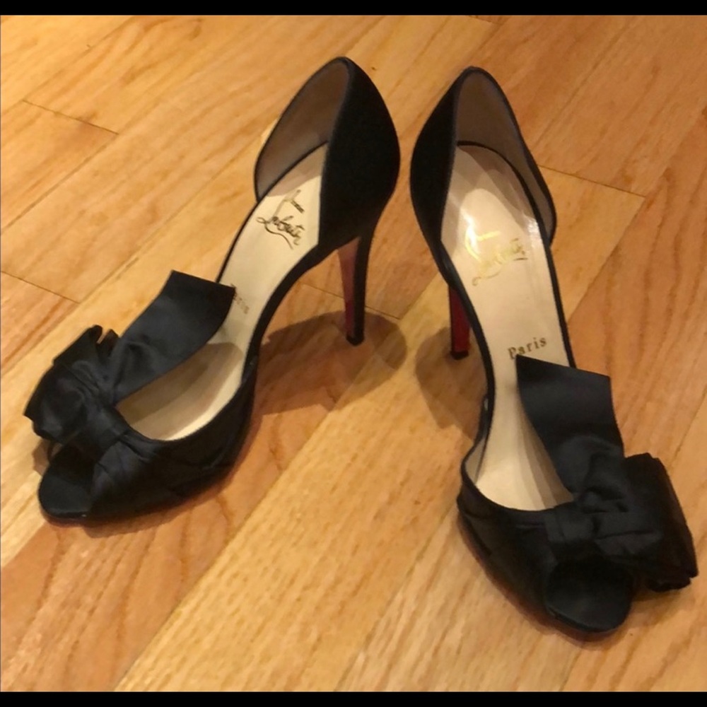 Christian Louboutin Bow T Dorcet 100 Crepe Satin